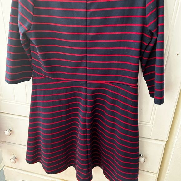 GAP NWOT Navy and Red Striped Dress with 3/4 Sleeves A Line Fit, Flowing Skirt - Picture 12 of 15